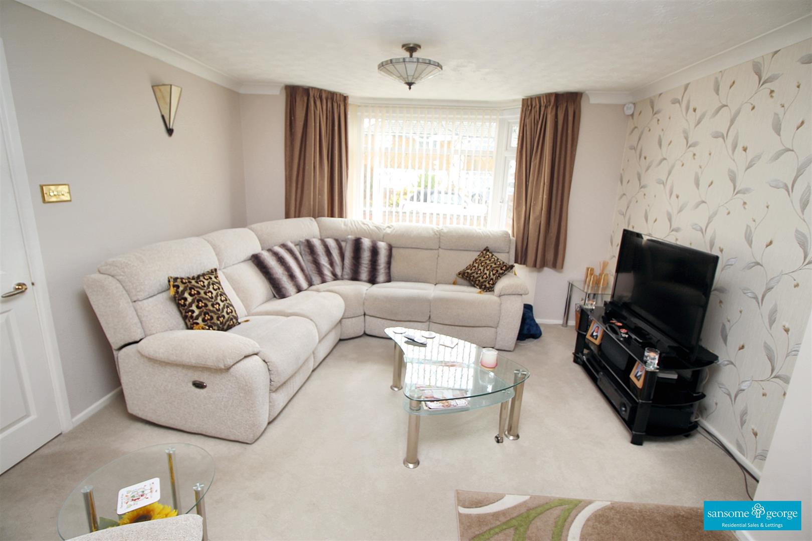 Warborough Avenue, Tilehurst, Reading